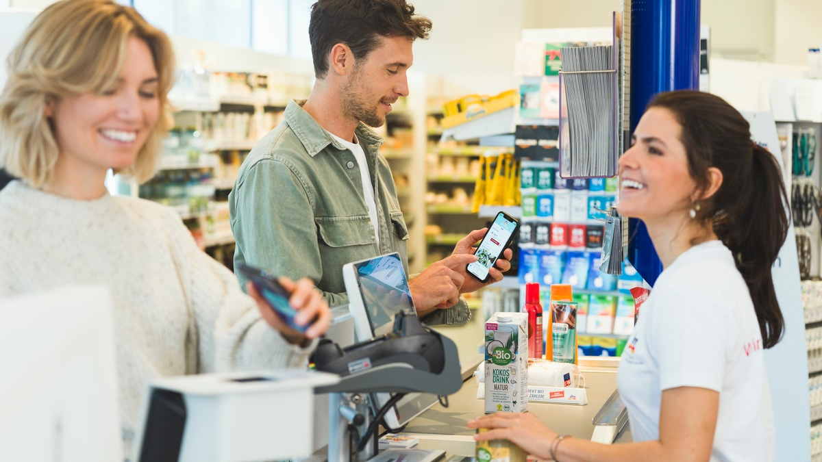 dm-drogerie markt und PAYBACK verlängern erfolgreiche Zusammenarbeit in neun europäischen Ländern - Foto: presseportal.de