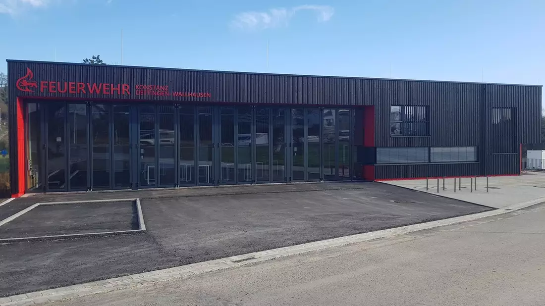 FW Konstanz: Übergabe Feuerwehrhaus Dettingen-Wallhausen - Bild: presseportal.de