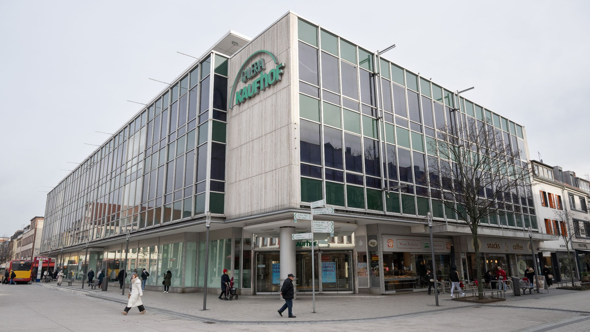 Die geschlossene Galeria-Kaufhof-Filiale im hessischen Hanau. - Foto: Boris Roessler/dpa
