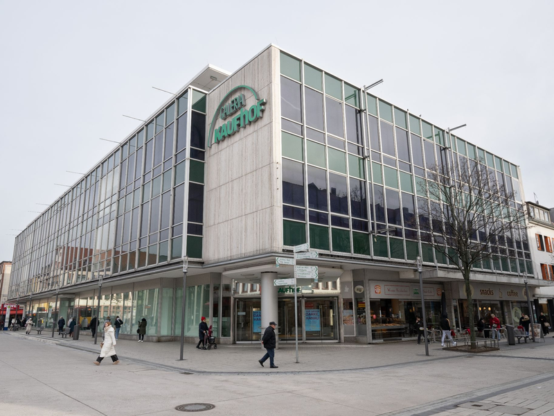 Die geschlossene Galeria-Kaufhof-Filiale im hessischen Hanau. - Foto: Boris Roessler/dpa