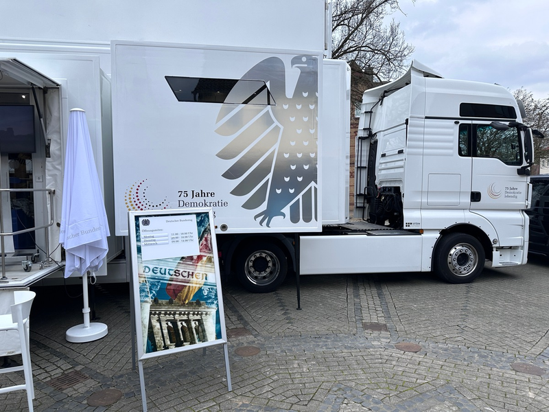 POL-GF: Infomobil des Deutschen Bundestages - Foto: presseportal.de