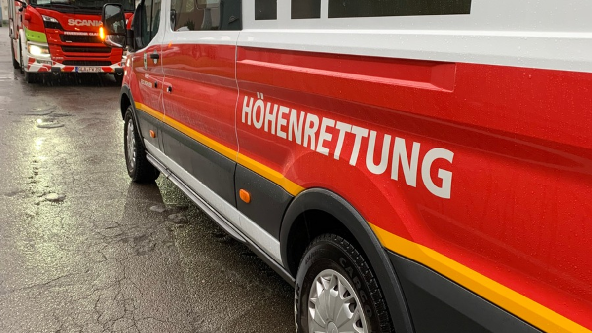 FW-GLA: Höhenrettereinsatz in Gladbeck - Foto: presseportal.de