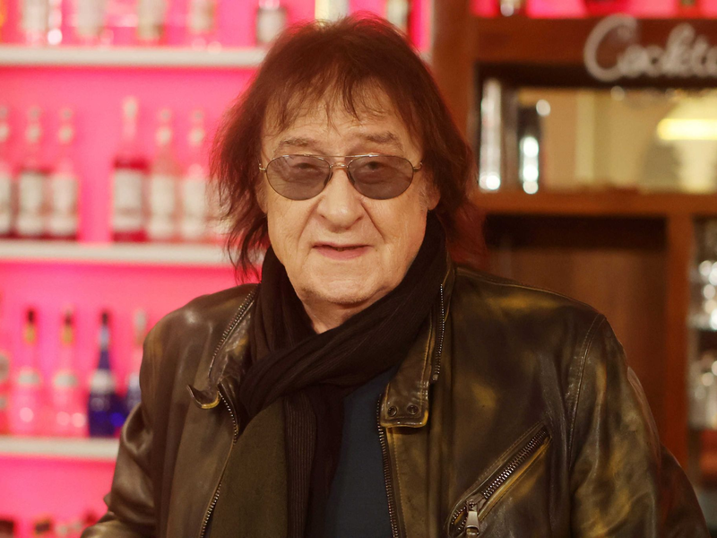 Dieter Birr, genannt Maschine, ehemaliger Sänger der DDR-Rockband Puhdys. Der Künstler wird am 18. März 80 Jahre alt. - Foto: Bodo Schackow/dpa