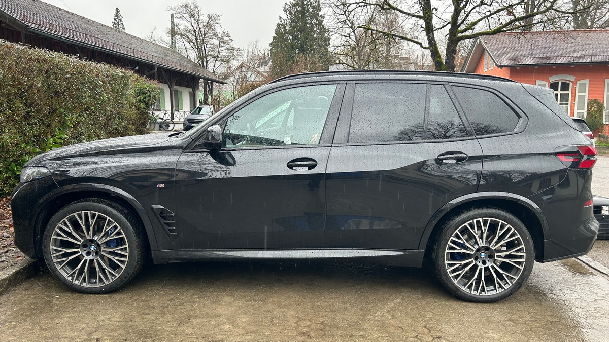 HZA-UL: Zoll versteuert SUVs - Foto: presseportal.de