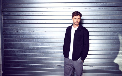 Heimvorteil – mit Tommi Schmitt: Tommi Schmitt begleitet Nationalspieler während ihrer Vorbereitung auf die Fußball-EM - Foto: presseportal.de