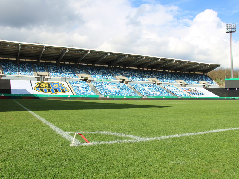 Im Ludwigsparkstadion in Saarbrücken soll das DFB-Pokalspiel zwischen dem 1. FC Saarbrücken und Borussia Mönchengladbach stattfinden. - Foto: Katja Sponholz/dpa