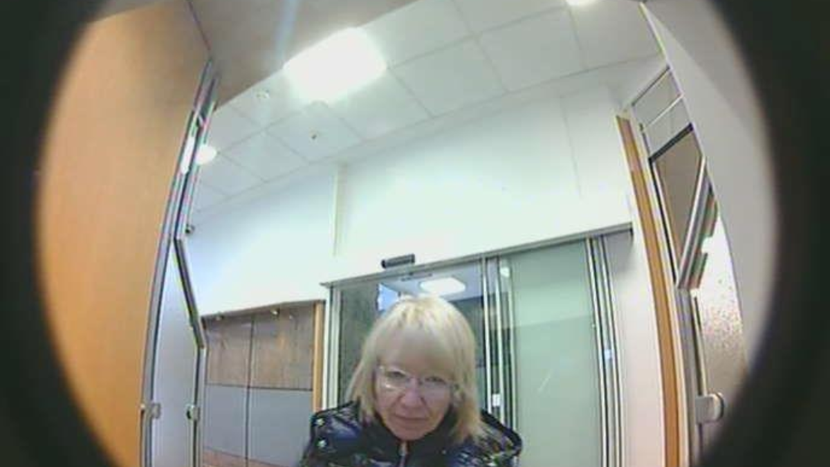 POL-NK: Öffentlichkeitsfahndung nach Diebstahl am Bankautomaten - Foto: presseportal.de