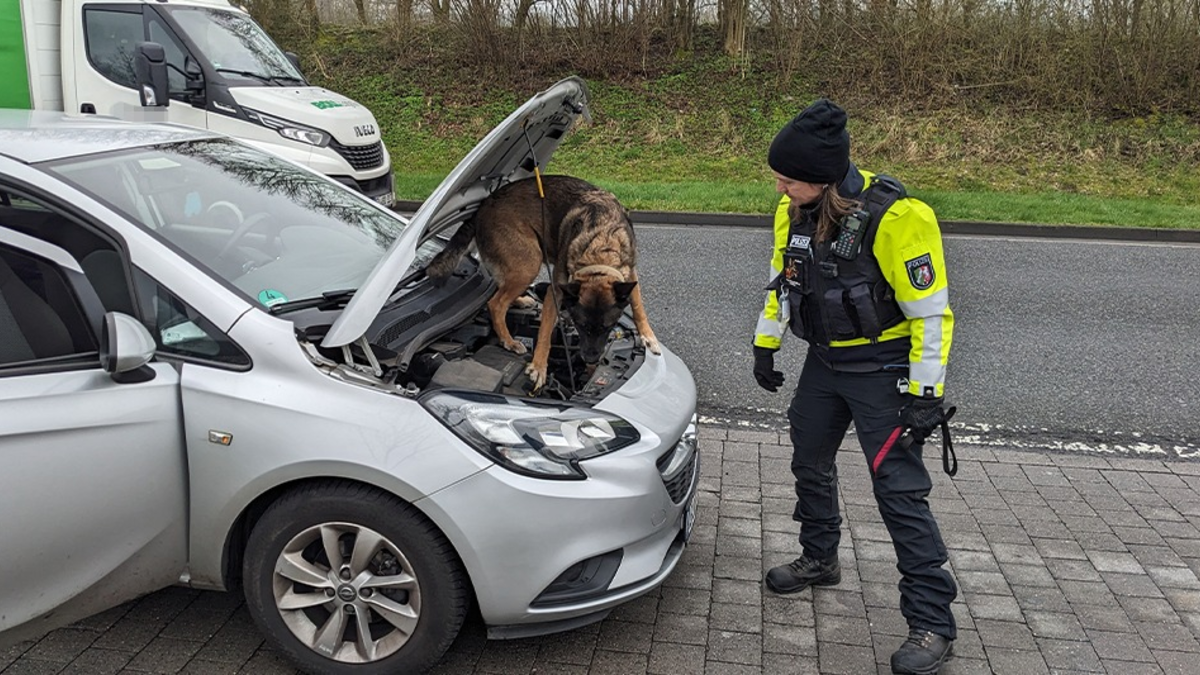 POL-ST: Ochtrup, Kontrollstationen an der B 54 Diverse Vergehen festgestellt - Foto: presseportal.de