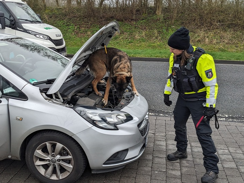 POL-ST: Ochtrup, Kontrollstationen an der B 54 Diverse Vergehen festgestellt - Foto: presseportal.de