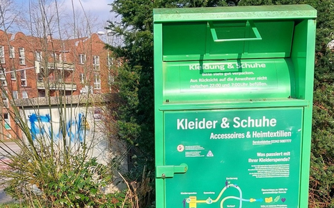 POL-SE: Elmshorn - Polizei sucht Zeugen - Unzulässige Müllablagerung von zwei 10-Liter Kanistern - Foto: presseportal.de