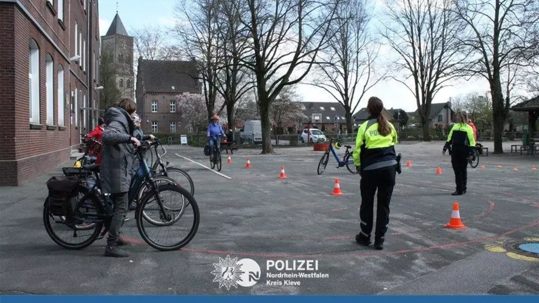 POL-KLE: Kreis Kleve - Zum Start der Radfahr-Saison: Pedelec-Training - Polizei bietet kostenlose Termine an - Bild: presseportal.de