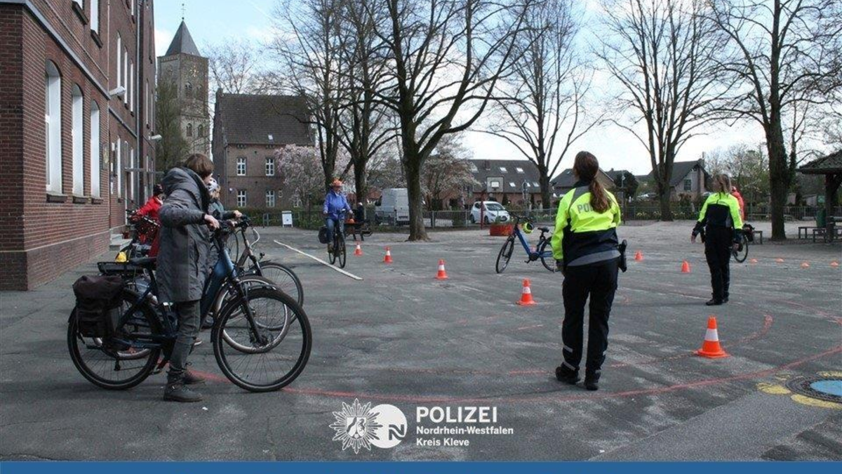 POL-KLE: Kreis Kleve - Sicherheit im Straßenverkehr: Polizei bietet weitere Termine für Pedelec-Trainings an - Foto: presseportal.de