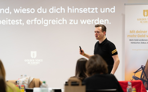 Taylor Swift bekommt 200 Millionen von Spotify und Co.: Profisprecher verrät, wie jeder zusätzliches Einkommen mit Tantiemen verdienen kann - Foto: presseportal.de