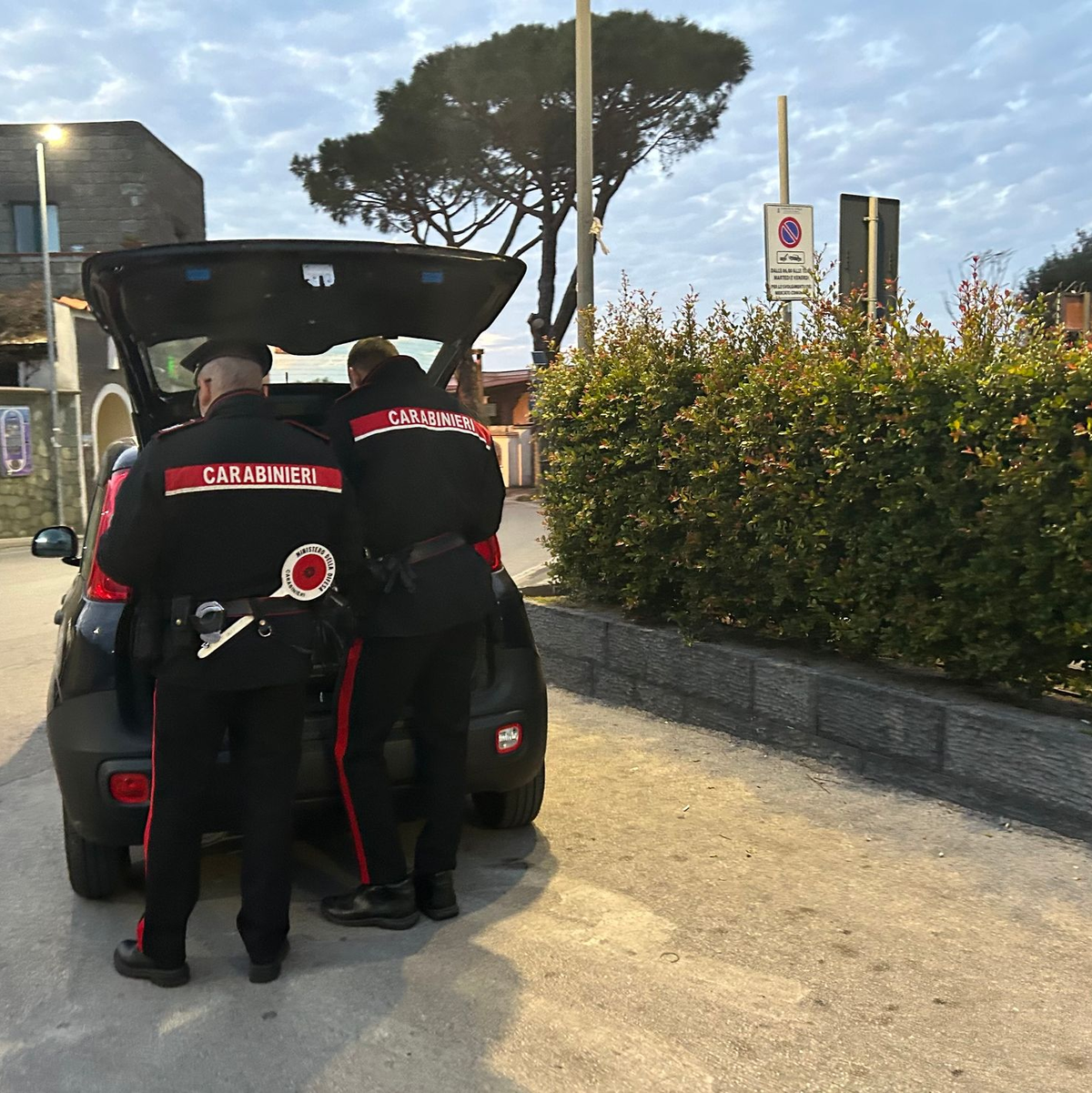In der Luxus-Einkaufstraße Via Condotti in der italienischen Hauptstadt Rom haben Unbekannte einen Juwelier ausgeraubt. (Symbolbild) - Foto: Christoph Sator/dpa