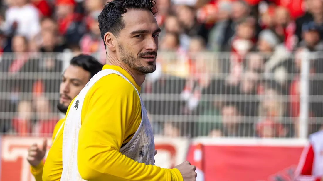 Für die kommenden Länderspiele in Frankreich und gegen die Niederlande soll Hummels nicht nominiert worden sein. - Bild: Andreas Gora/dpa