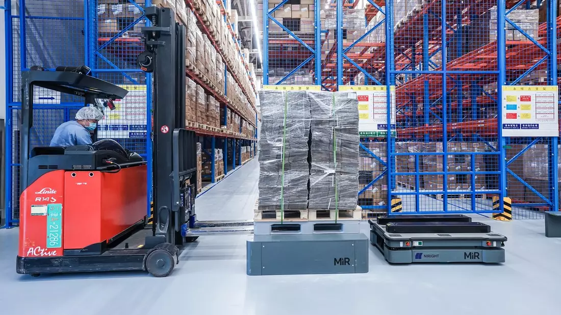 KI-gestützte Roboter helfen Logistik-Branche, Arbeitskräftemangel zu bekämpfen - Bild: presseportal.de