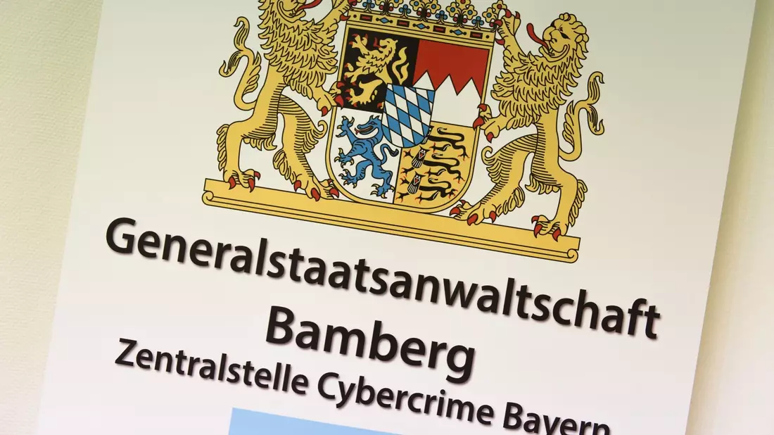 Die Bamberger Zentralstelle Cybercrime ist kriminellen Machenschaften beim Autoverkauf auf die Spur gekommen. (Symbolbild) - Bild: Nicolas Armer/dpa