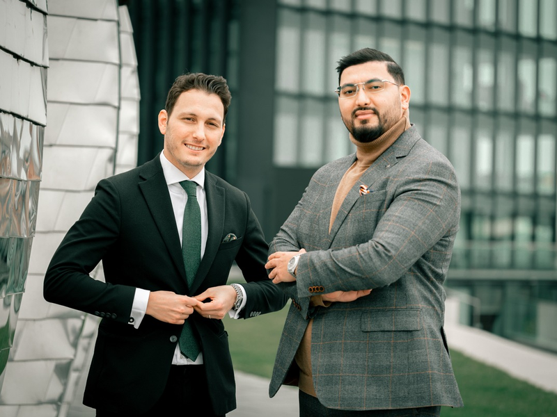 GoldmanTax: GmbH kaufen oder neu gründen? - Soufian El Morabiti und Ali Doygun über betriebswirtschaftliche Möglichkeiten und steuerrechtliche Vorteile - Foto: presseportal.de