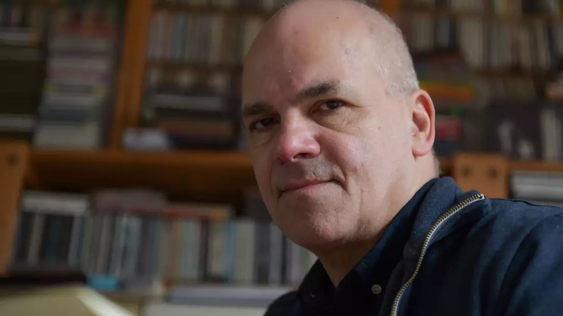 Der Autor Frank Witzel hatte 2015 den Deutschen Buchpreis für den besten deutschsprachigen Roman des Jahres gewonnen. Jetzt kommt ein neuer Preis hinzu. - Bild: Arne Dedert/dpa
