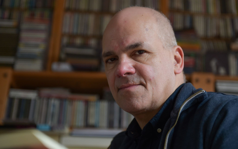 Der Autor Frank Witzel hatte 2015 den Deutschen Buchpreis für den besten deutschsprachigen Roman des Jahres gewonnen. Jetzt kommt ein neuer Preis hinzu. - Foto: Arne Dedert/dpa