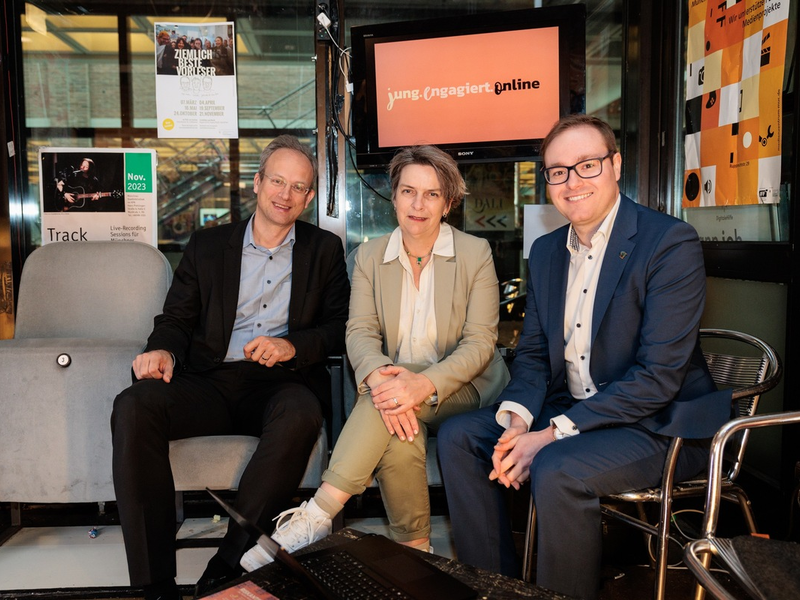 jung. engagiert. online: Medienkompetenz-Projekt von BLM, JFF und BJR startet / TikTok-Redaktion RISKANTIK sucht junge Kreative - Foto: presseportal.de