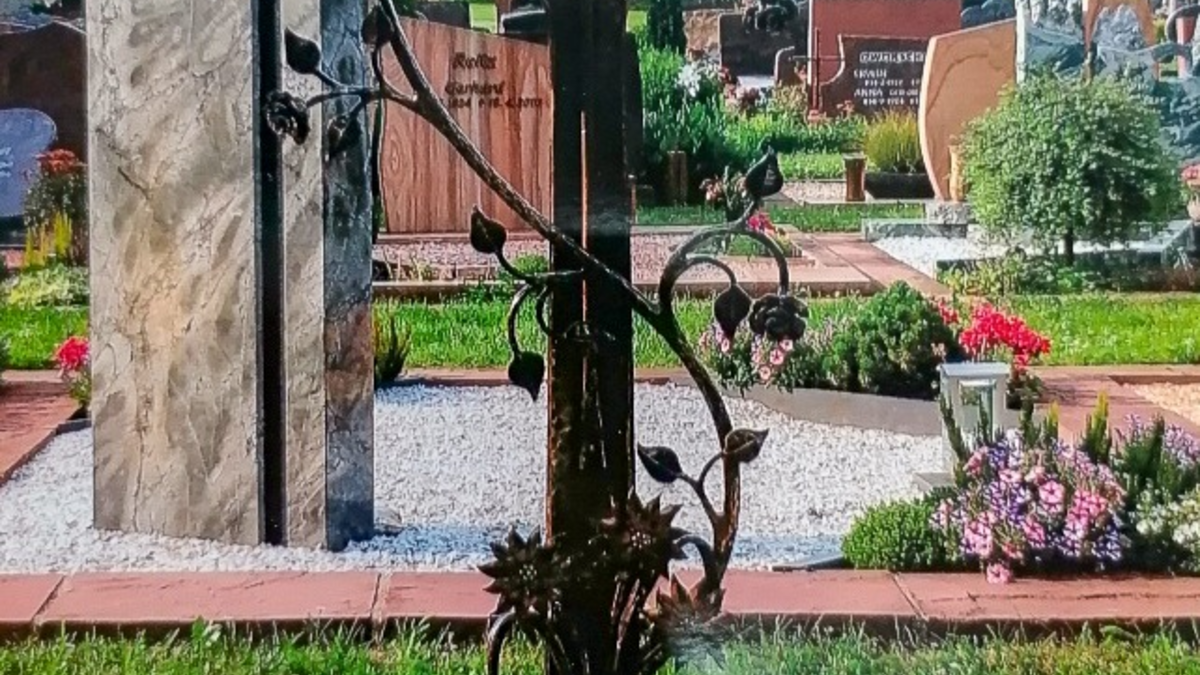 POL-WE: + Grabkreuz in Rockenberg gestohlen + Besitzer von Werkzeugkisten gesucht + Vandalen am Gemeindehaus + Wohnungseinbruch in Bad Vilbel + - Foto: presseportal.de