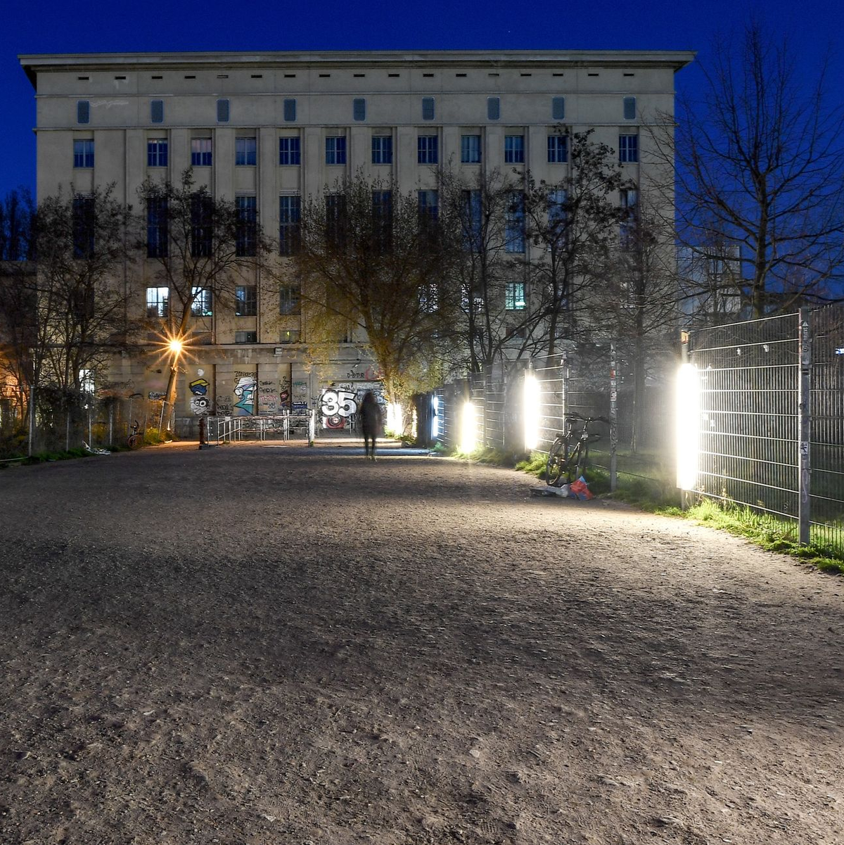 Der Eingangsbereich zum Club Berghain: Hier wird Kultur gelebt. - Foto: Britta Pedersen/dpa-Zentralbild/dpa