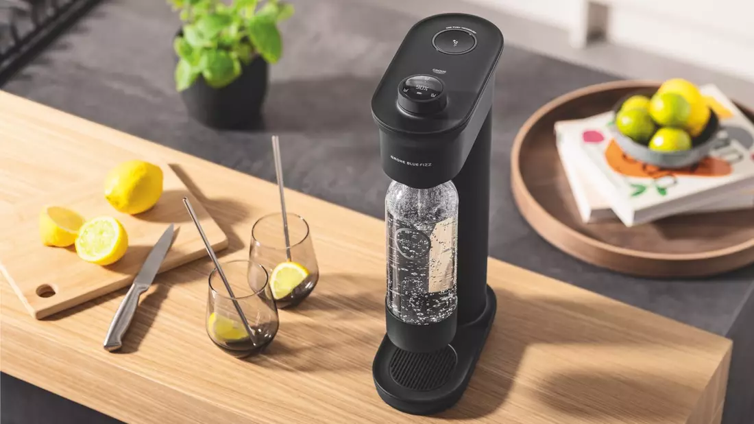 Mehr als nur Wasser: Sprudelnde Erfrischung mit GROHE Blue Fizz - Bild: presseportal.de