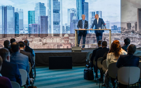 Der Wirtschaftsstandort Deutschland wird immer unattraktiver - Warnende Stimmen beim LBBW Fixed Income Forum in Frankfurt - Foto: presseportal.de