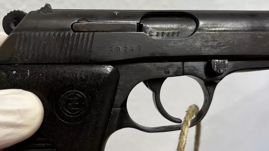 POL-W: W/EN Verfolgungsfahrt endet in Schwelm - Drei Personen festgenommen - Gemeinsame Presseerklärung von Staatsanwaltschaft und Polizei Wuppertal - Bild: presseportal.de