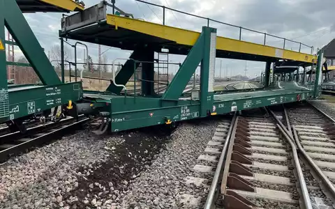 BPOL-HB: Leerer Autotransportzug entgleist - Foto: presseportal.de