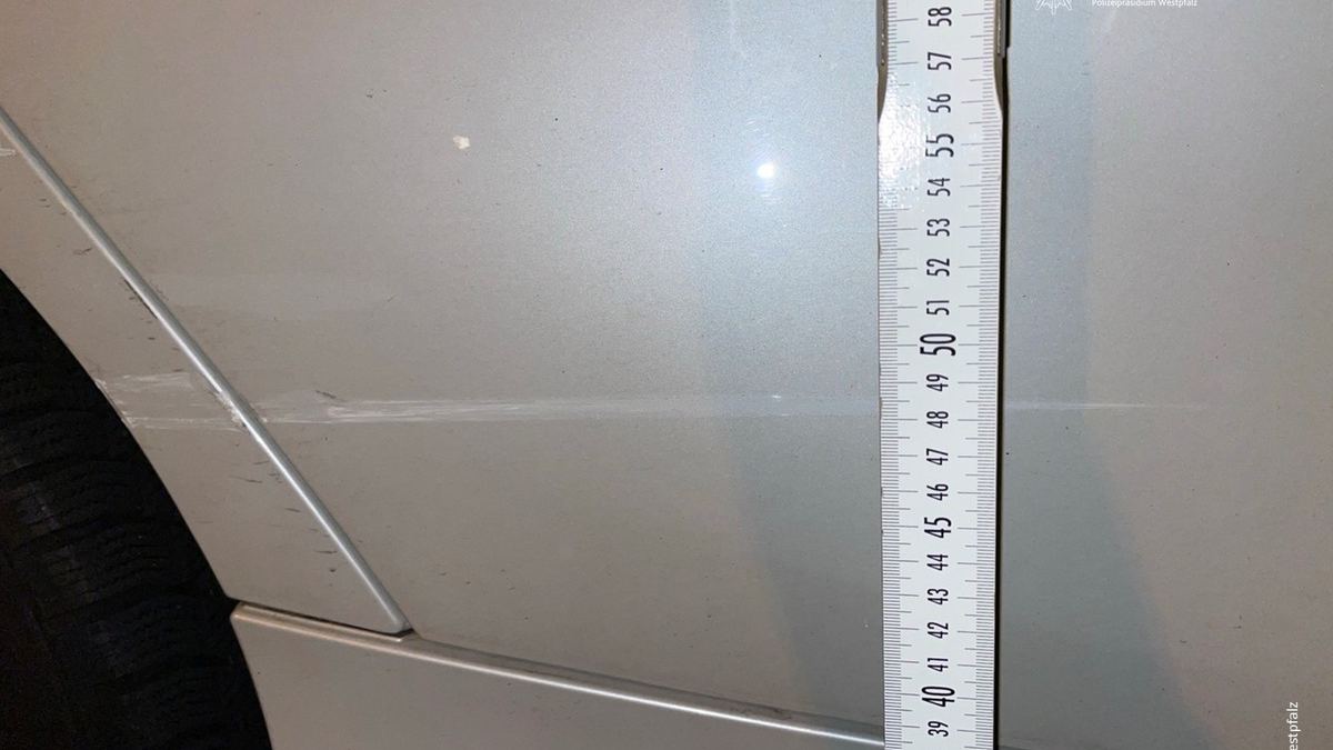 POL-PPWP: BMW gerammt und abgehauen - Foto: presseportal.de