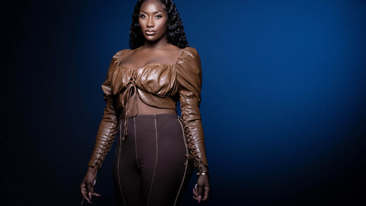 Die französische Sängerin Aya Danioko, alias Aya Nakamura, ist die erfolgreichste frankofone Musikerin weltweit. - Foto: Joel Saget/AFP/dpa