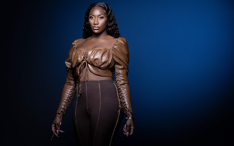 Die französische Sängerin Aya Danioko, alias Aya Nakamura, ist die erfolgreichste frankofone Musikerin weltweit. - Foto: Joel Saget/AFP/dpa