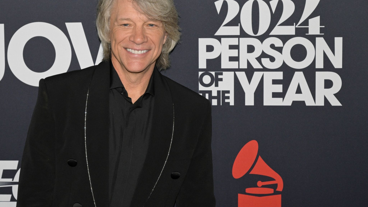 Jon Bon Jovi posiert bei seiner Ehrung als Musicares Person des Jahres. Am 7. Juni erscheint das neue Album von Bon Jovi. - Foto: Billy Bennight/ZUMA Press Wire/dpa