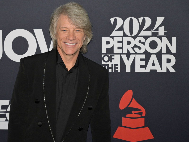 Jon Bon Jovi posiert bei seiner Ehrung als Musicares Person des Jahres. Am 7. Juni erscheint das neue Album von Bon Jovi. - Foto: Billy Bennight/ZUMA Press Wire/dpa