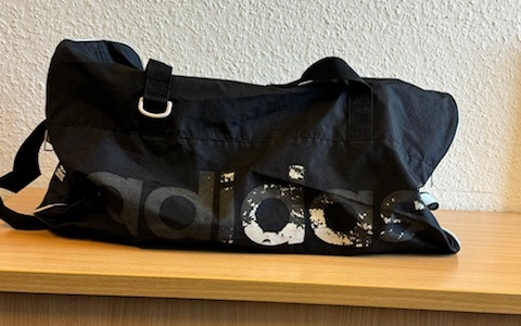 POL-NI: Nienburg- Eigentümer einer Sporttasche gesucht - Foto: presseportal.de