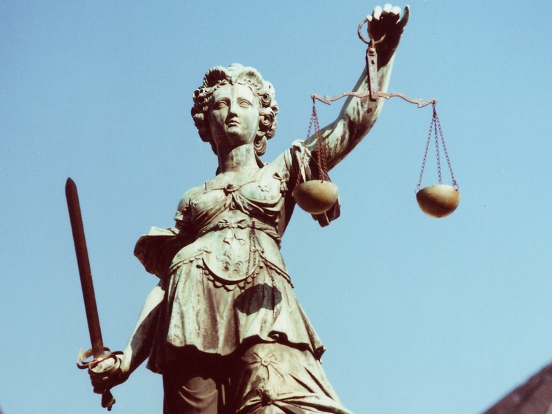 HZA-KA: Kurzarbeitergeld zu Unrecht bezogen / Strafbefehle gegen zwei Unternehmer in Höhe von insgesamt 78.000 Euro erlassen - Foto: presseportal.de