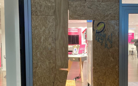 POL-HA: Blitzeinbruch in Elektronikgeschäft in der Innenstadt - Drei Tatverdächtige auf der Flucht gestellt und vorläufig festgenommen - Foto: presseportal.de