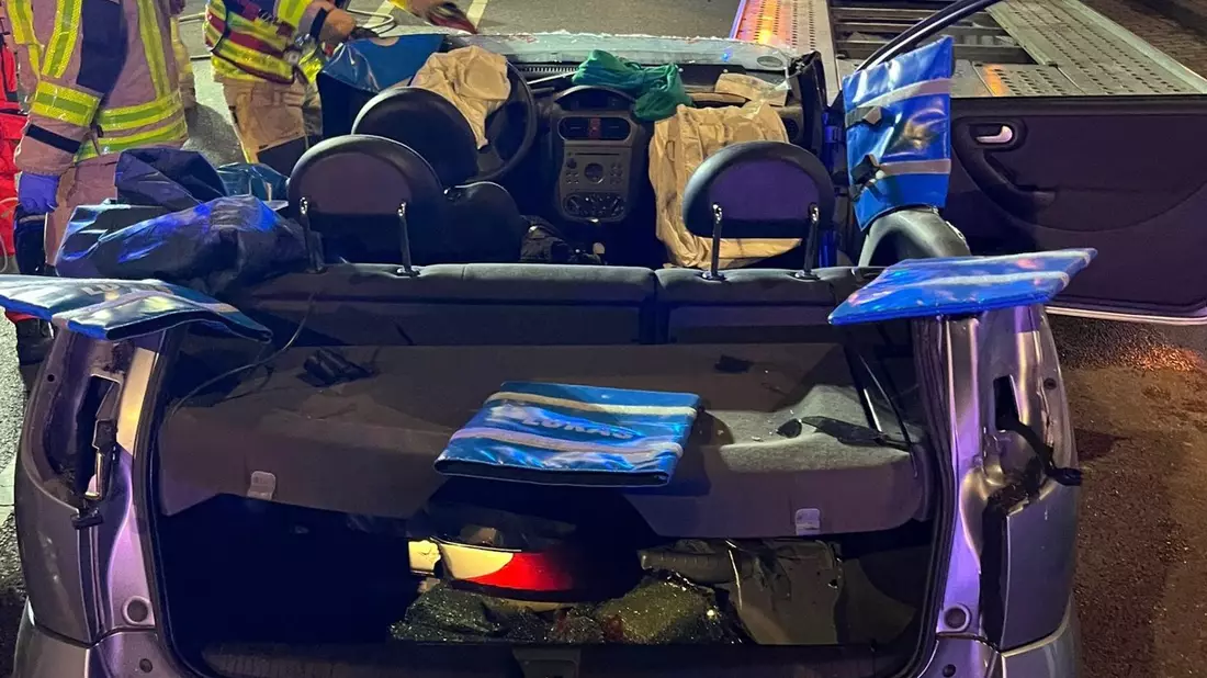 POL-NE: Autofahrerin wird bei Verkehrsunfall schwer verletzt - Bild: presseportal.de