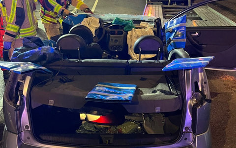 POL-NE: Autofahrerin wird bei Verkehrsunfall schwer verletzt - Foto: presseportal.de