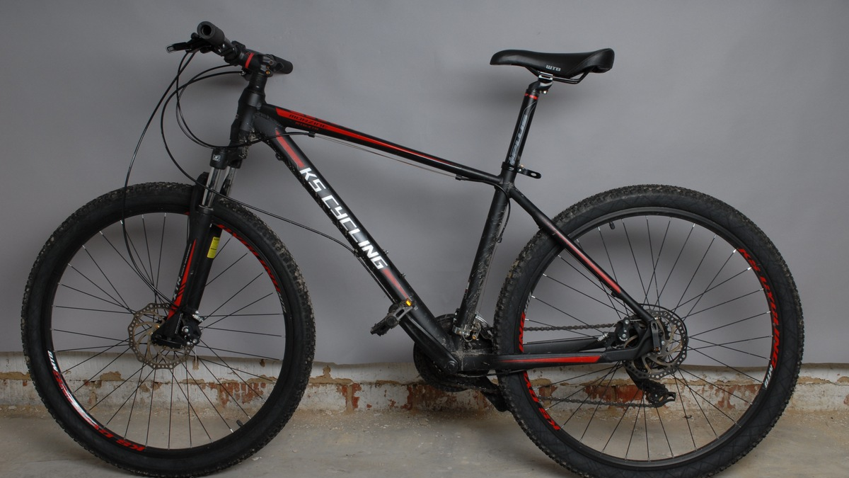 POL-BS: Fahrrad in entwendetem Pkw - Eigentümer gesucht - Foto: presseportal.de