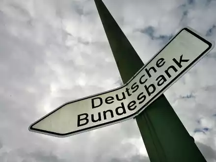 Die Bundesbank hat einen Blick in ihre Vergangenheit geworfen. - Foto: Marius Becker/dpa