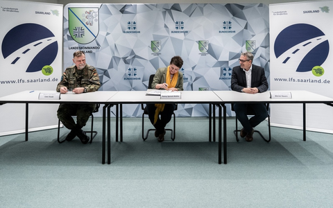 Zeitenwende - Bund und Länder ziehen an einem Strang / Bundesministerium der Verteidigung und Saarland haben Neufassung einer Vereinbarung für einfachere militärische Transporte unterzeichnet - Foto: presseportal.de