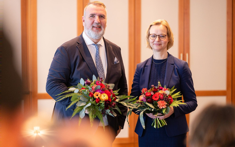 Steffen Schütz (l) und Katja Wolf sind die neuen Landesvorsitzenden des Landesverbandes Thüringen Bündnis Sahra Wagenknecht (BSW). - Foto: Michael Reichel/dpa