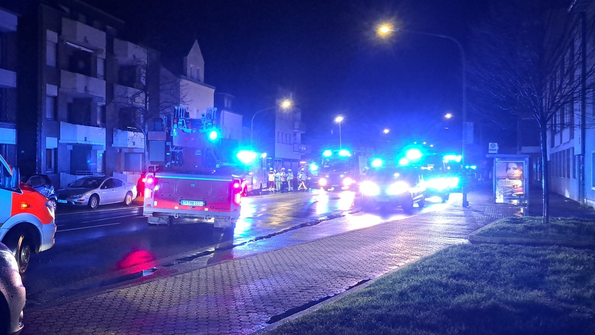 FW Düren: CO-Vergiftung wegen Grill in Wohnung - Foto: presseportal.de