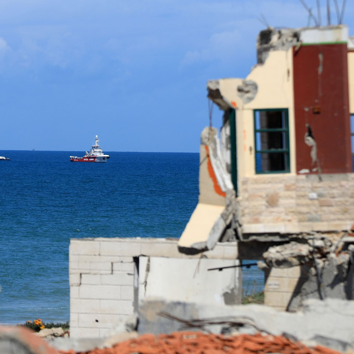 Das Schiff «Open Arms» ankerte vor der Küste des Gazastreifens. - Foto: Rizek Abdeljawad/XinHua/dpa