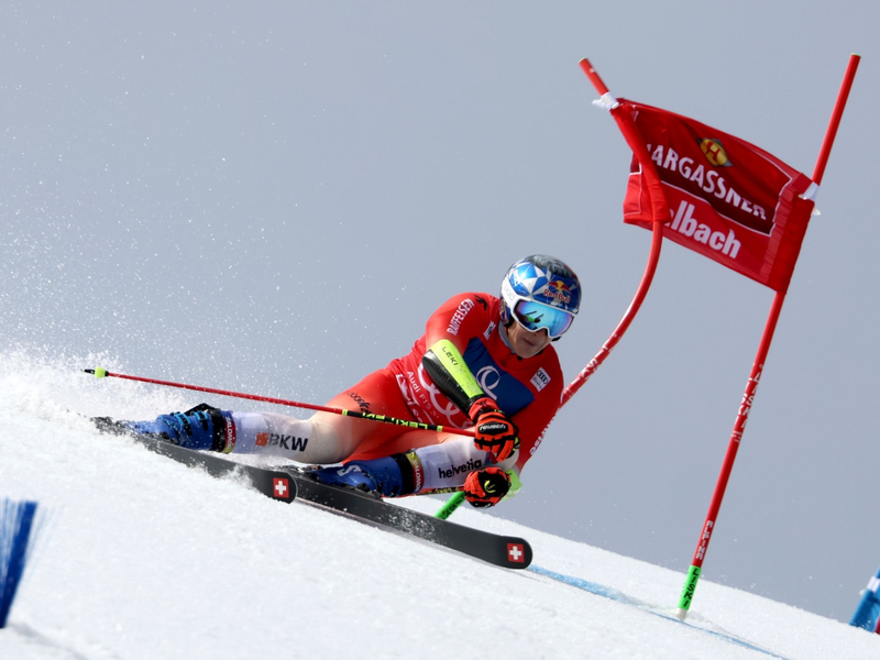 Marco Odermatt schied beim Saisonfinale im zweiten Durchgang aus. - Foto: Marco Trovati/AP