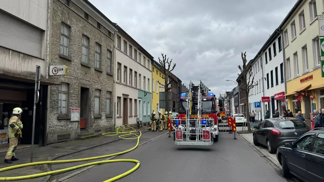 FW Tönisvorst: Wohnungsbrand in Tönisvorst - Bild: presseportal.de