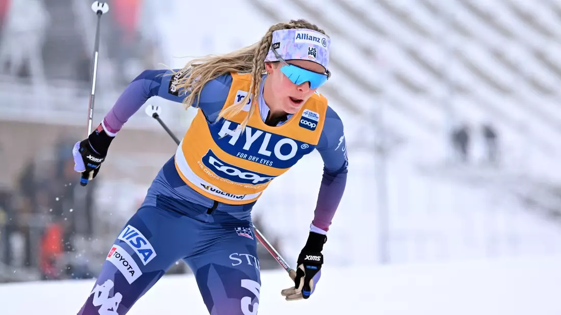 Am Sonntag machte die US-Amerikanerin den Triumph im Gesamtweltcup perfekt. - Bild: Martin Schutt/dpa